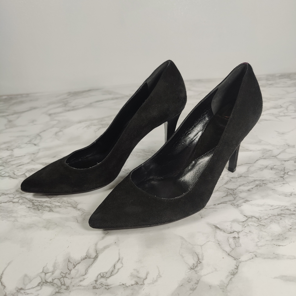 Diane Von Furstenberg Black Suede Pumps Size 6.5